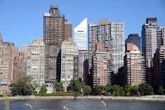 27 New York City Roosevelt Island Manhattan With River House, Citicorp Center, River Tower, Black 919 Third Avenue, St James Tower.jpg